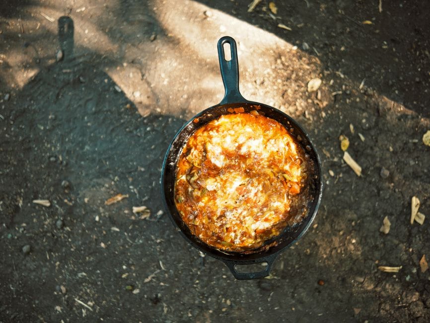 La cocotte en fonte : pourquoi elle change la cuisine mijotée